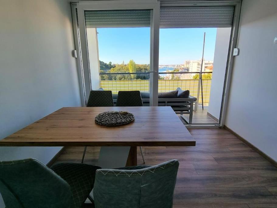 Apartament Sea View Balcony And Parking Zadar Zewnętrze zdjęcie
