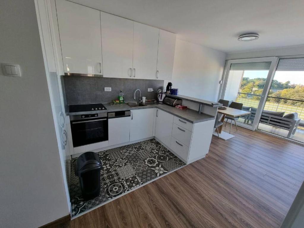 Apartament Sea View Balcony And Parking Zadar Zewnętrze zdjęcie
